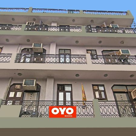 Flagship Hotel Decent Stay Near Pvr Vikaspuri Delhi Nowe Delhi Zewnętrze zdjęcie